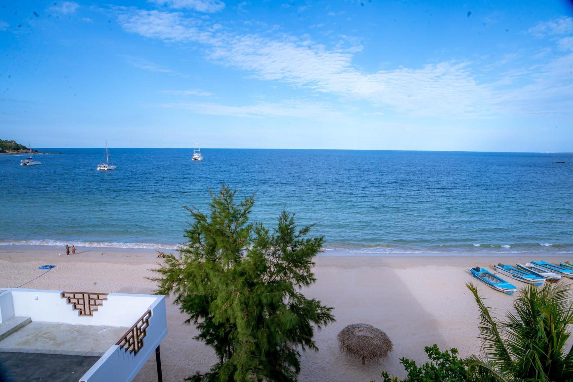 Trinco Beach By Dsk Trincomalee Dış mekan fotoğraf